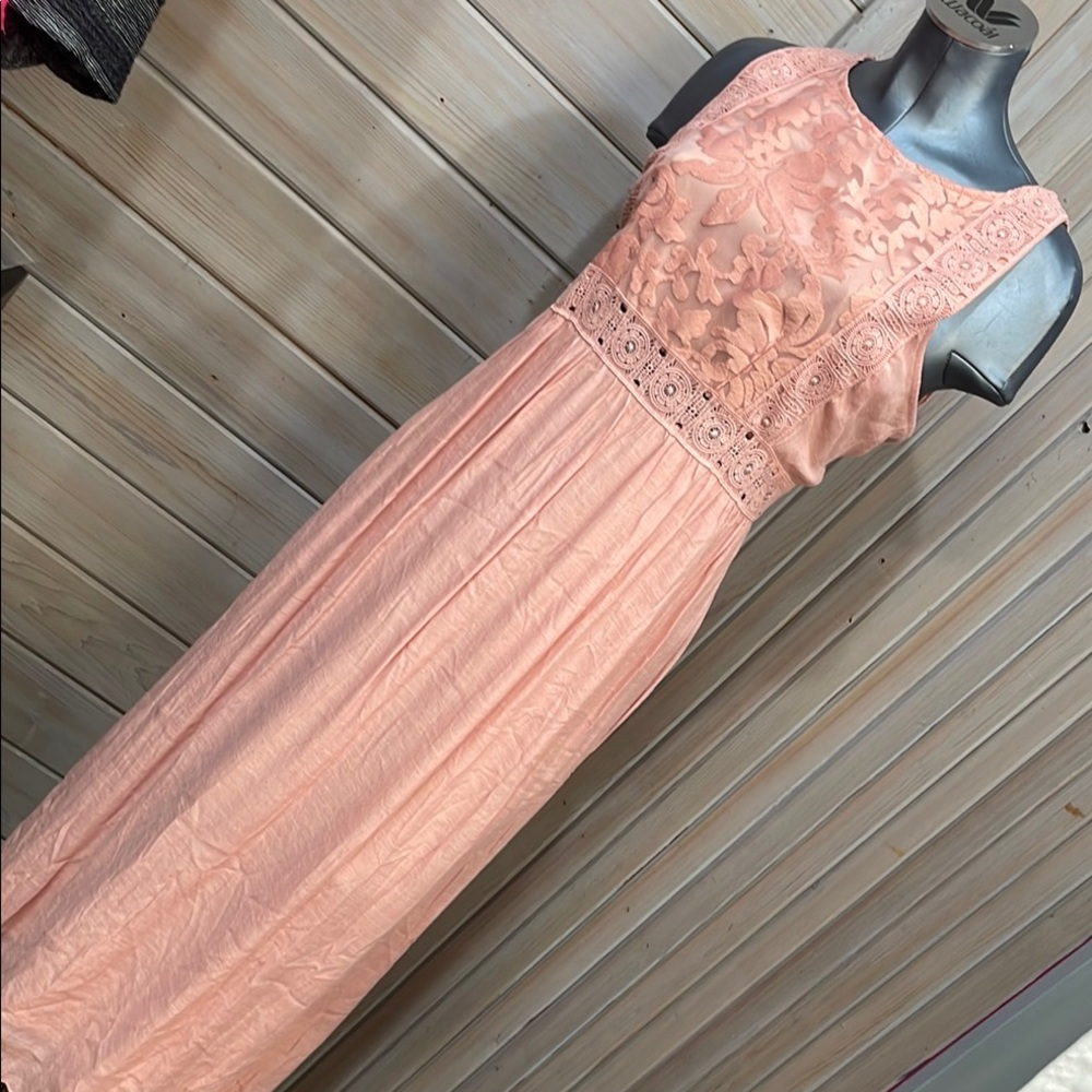 Elegant Peach Lace Maxi Dress